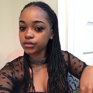 Meet your Posher, Desta